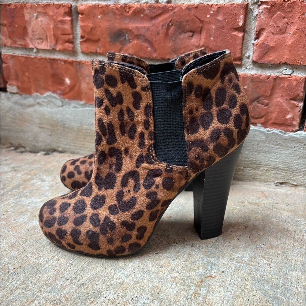 Madden Girl Womens 6 Leopard Animal Print Chunky Heel Ankle Boots Booties